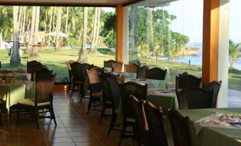 Kuting Reef Resort - Housity