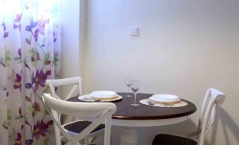 Best House Anakreontos - Housity