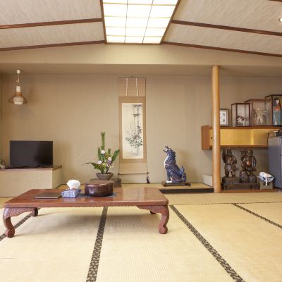 [Non-Smoking Room]Japanese-Style Room 20 Tatami Mats + [Chartered Bath][Quad Room][Non-Smoking]