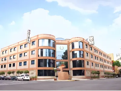 Hotel Astor Hotele w: 