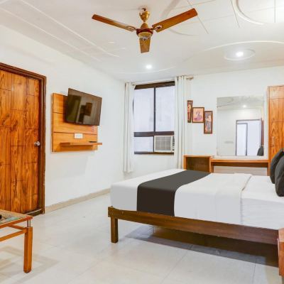 Deluxe Room Zenith Hotel Promo Code
