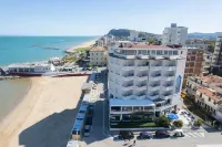 UNA HOTELS Imperial Sport Hotel Pesaro Hotels in 