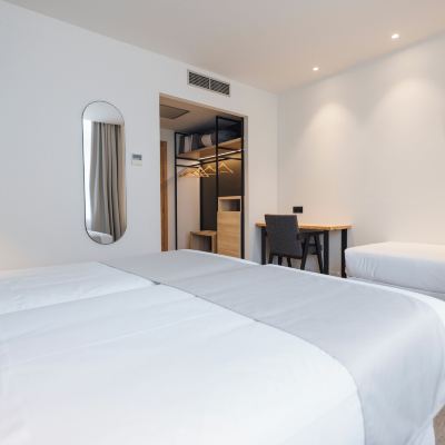 Triple Room Hotel Mondragon Promo Code