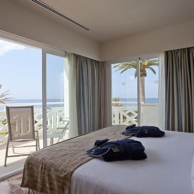 Suite with Sea View Hotel Santo Tomas Promo Code