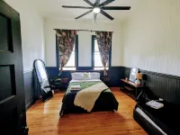 Howzit Hostels Hawaii
