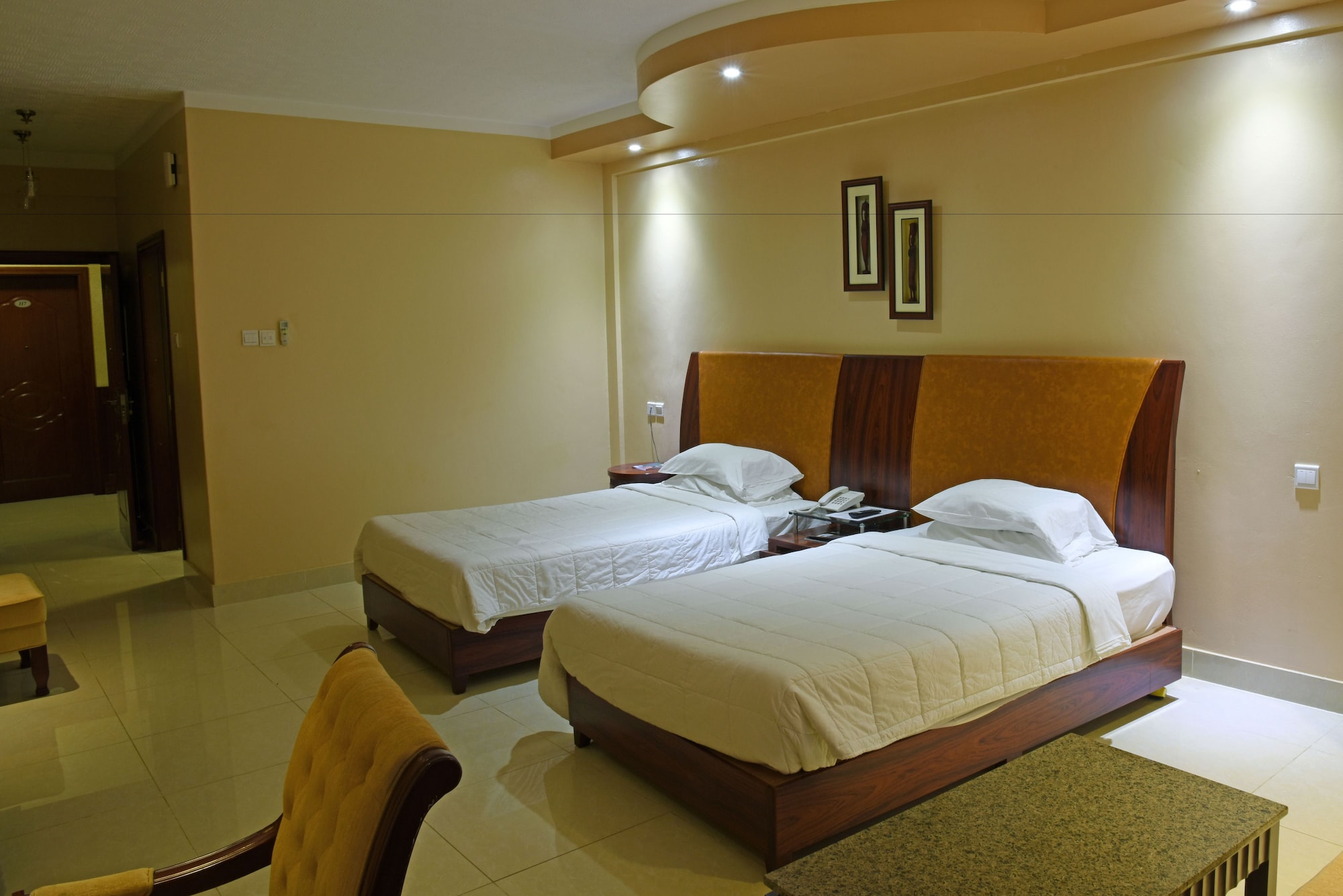 园景豪华双人或双床间