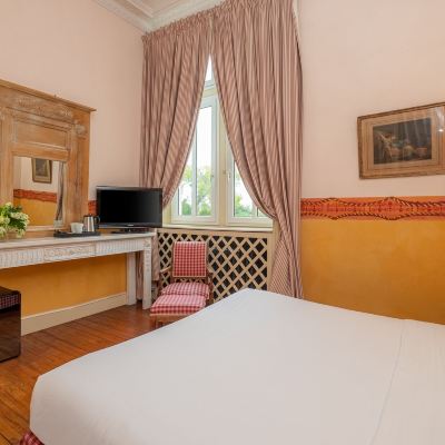 Superior Double Room Château des Reynats Promo Code