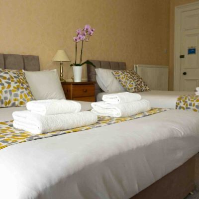 Family Room, Ensuite (Room 5) Arrandale Guest House Promo Code