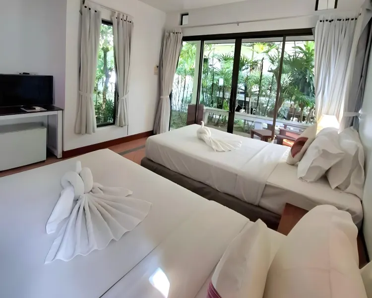 ห้องดีลักซ์ เตียงแฝด วิวสวน