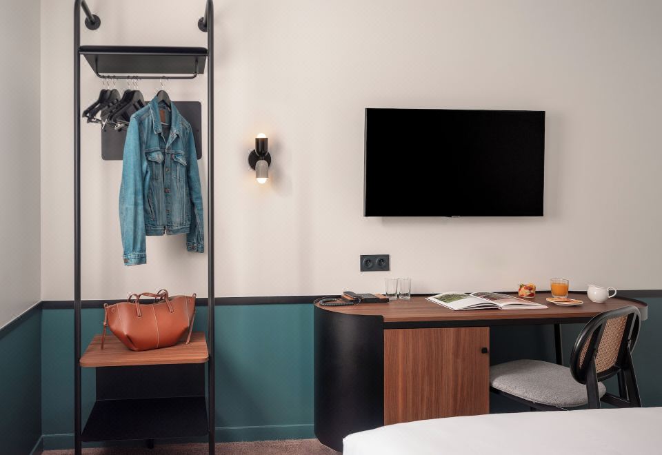 Mercure Paris Boulogne Pont de Saint CloudPrivilege Room With Balcony, Facing The Garden