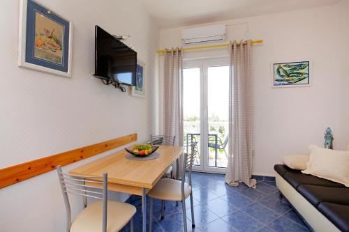 一卧室公寓（带阳台）