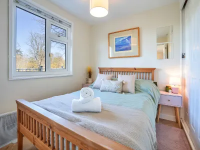 Chalet in Snowdonia with Pool & Fishing Lake Отели в г. 