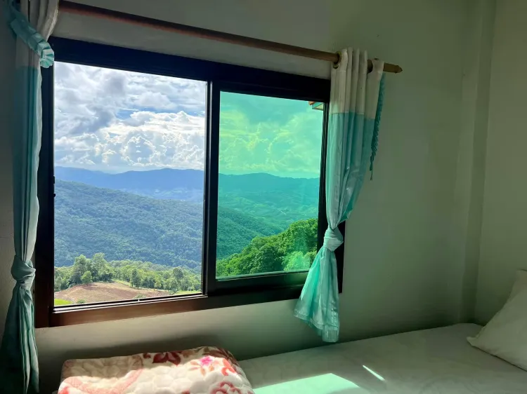ห้องดีลักซ์เตียงแฝดพร้อมวิวภูเขา