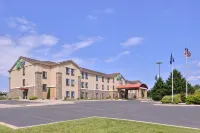 Holiday Inn Express & Suites TOPEKA WEST I-70 WANAMAKER by IHG Hotel a 