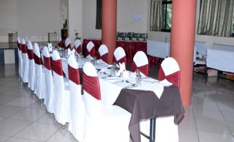Hotel Rajsangam International - Housity