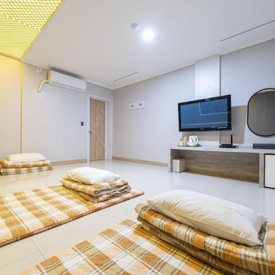 Korean-Style Room