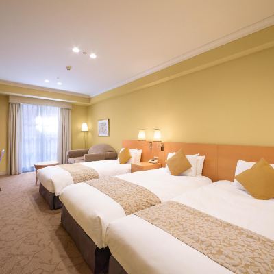 東方樓層豪華三人房帶加床 禁菸 難波東方大飯店優惠