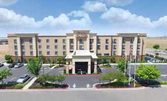 Hampton Inn & Suites Madera