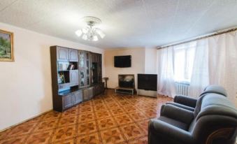 Dekabrist Apartment at Babushkina 32b