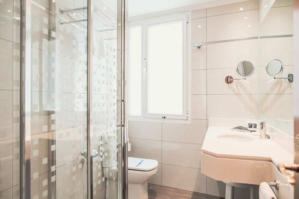 高级双人房带两张床