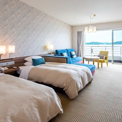 スタンダードレイクビュールーム(ベッド4台)(浴室) ホテルハーヴェスト浜名湖 クーポン