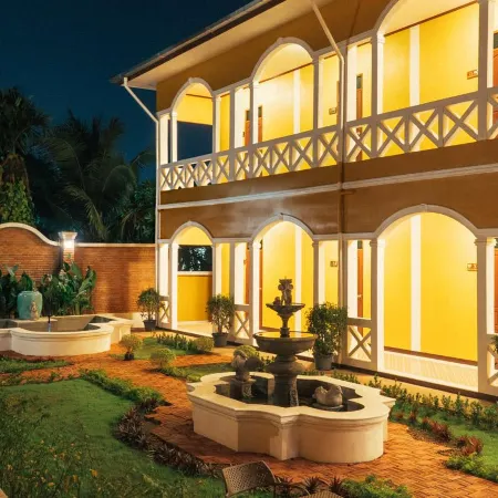Le Jardin Hotel Отели в г. Паксе