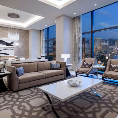 One Bedroom Entertainment King Suite with City View