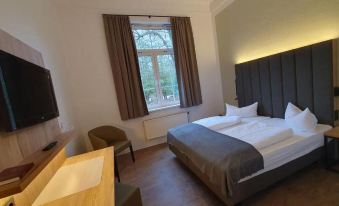 Gasthaus & Hotel Grunhof - Housity