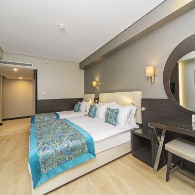 Triple Room Mukarnas Taksim Hotel Promo Code