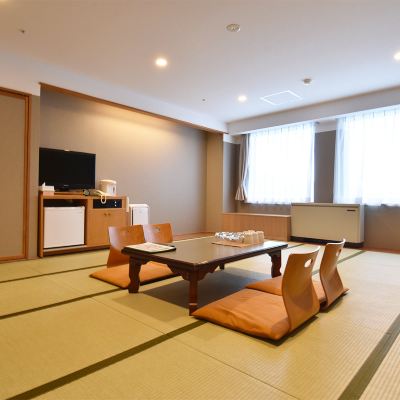 日式房 公園山飯店優惠