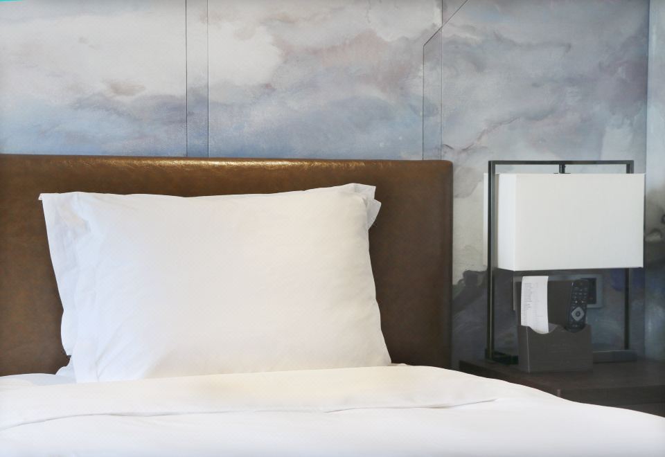 Crowne Plaza Chengdu Wenjiang2 Double Standard Lounge Access