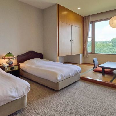 セミ西洋風スタンダードパノラミックビュールーム(本館)(低層階) 信州天空resortARCADIA～ふたつとない景色～ クーポン