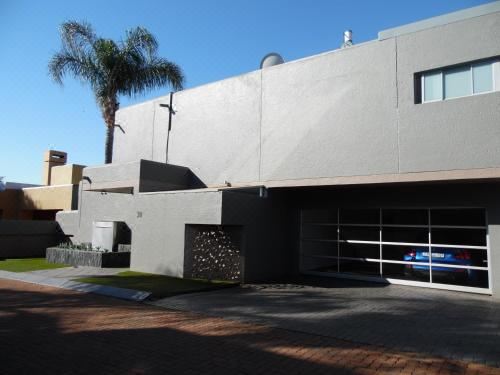 双人房（带独立浴室）