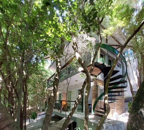 豪华大床一室房