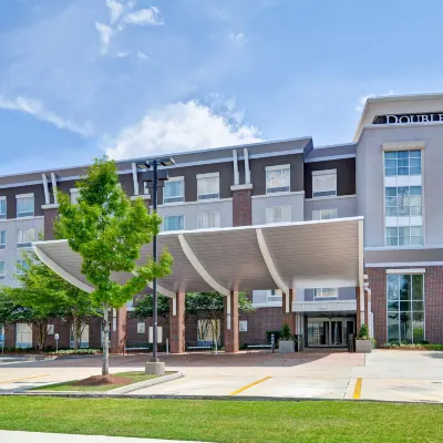 DoubleTree by Hilton Hotel Baton Rouge Hotels near Gus Young Park