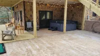 Charming home in Seven Devils. Close access to tubing, ziplining, & hiking.