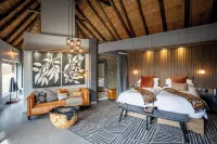 Tuningi Safari Lodge