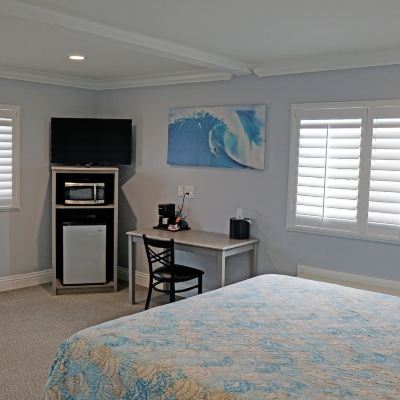 Standard King Room with Jetted Tub Surf City Inn Promo Code