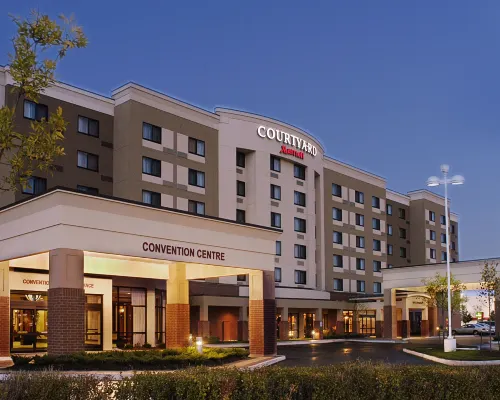 Courtyard Toronto Brampton Hotel a Brampton