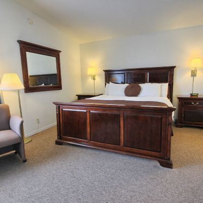 Two Bedroom Family Suite with Ocean View San Simeon Lodge Promo Code