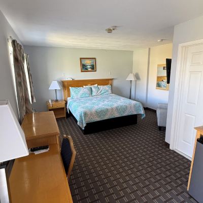 Standard Room, 1 King Bed, Refrigerator&Microwave, Courtyard View The Atlantic House Promo Code