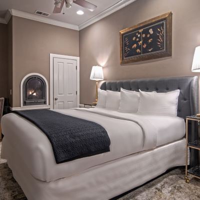 Indulge Inn & Spa at Parkside Promo Code