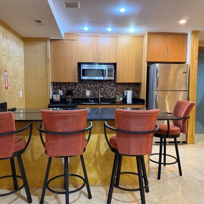 Business Two-Bedroom Apartment The Eldon Luxury Suites Promo Code