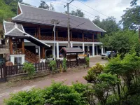 Le Charme Pakbeng Villa Hôtels à : 