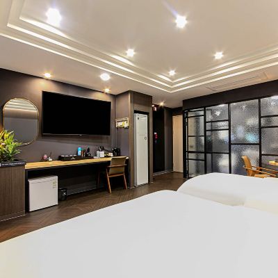 Twin Room Amare Hotel Promo Code
