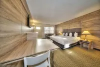 Club Lux Resort by the Beach