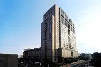 로열 파인스 호텔 우라와  호텔