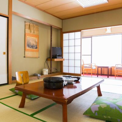 Japanese-Style Room 12 Tatami Mats[with Toilet][Japanese Room][Mountain View]