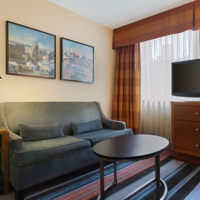 帝國大廈景觀套房，一室，特大床，梳化床 紐約曼哈頓/時代廣場萬豪長住客棧優惠