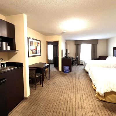 2 Queen Beds, Deluxe Room, Non-Smoking